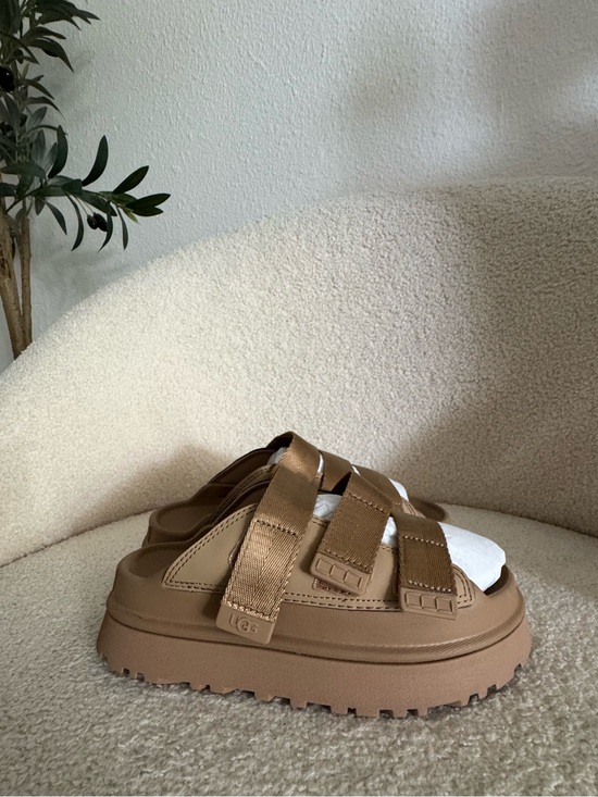 UGG Shoes - UGG Platform Sandal